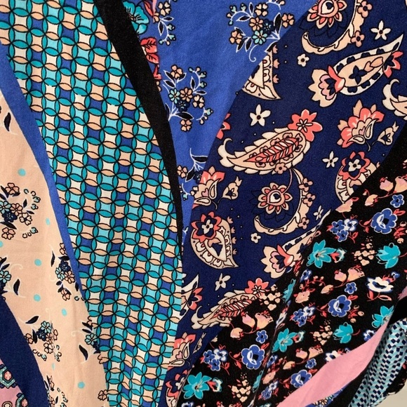 BeBop Boho Patchwork Pattern Floral Paisley Wrap V-Neck Mini Dress WDress14 - Picture 8 of 12